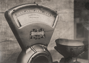 Vintage Weighing Scale